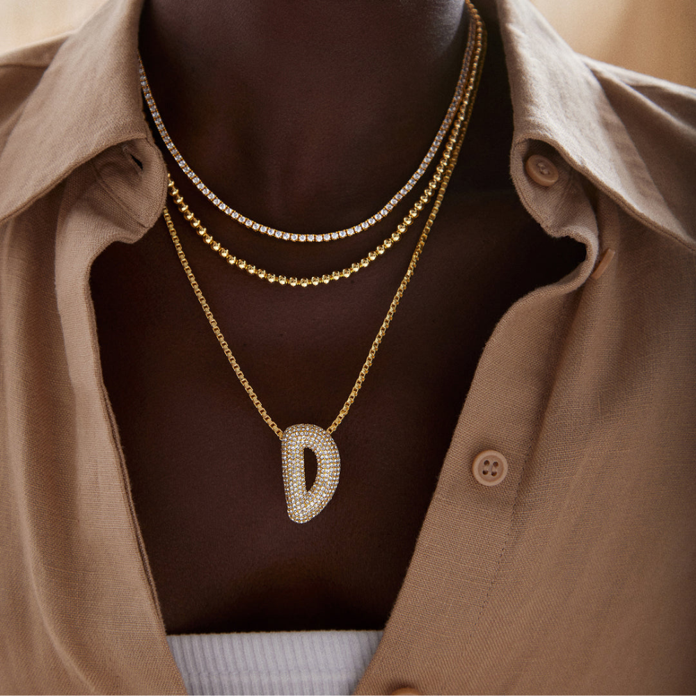 Collar Burbujeante Brillante - Letra de circonita incrustada
