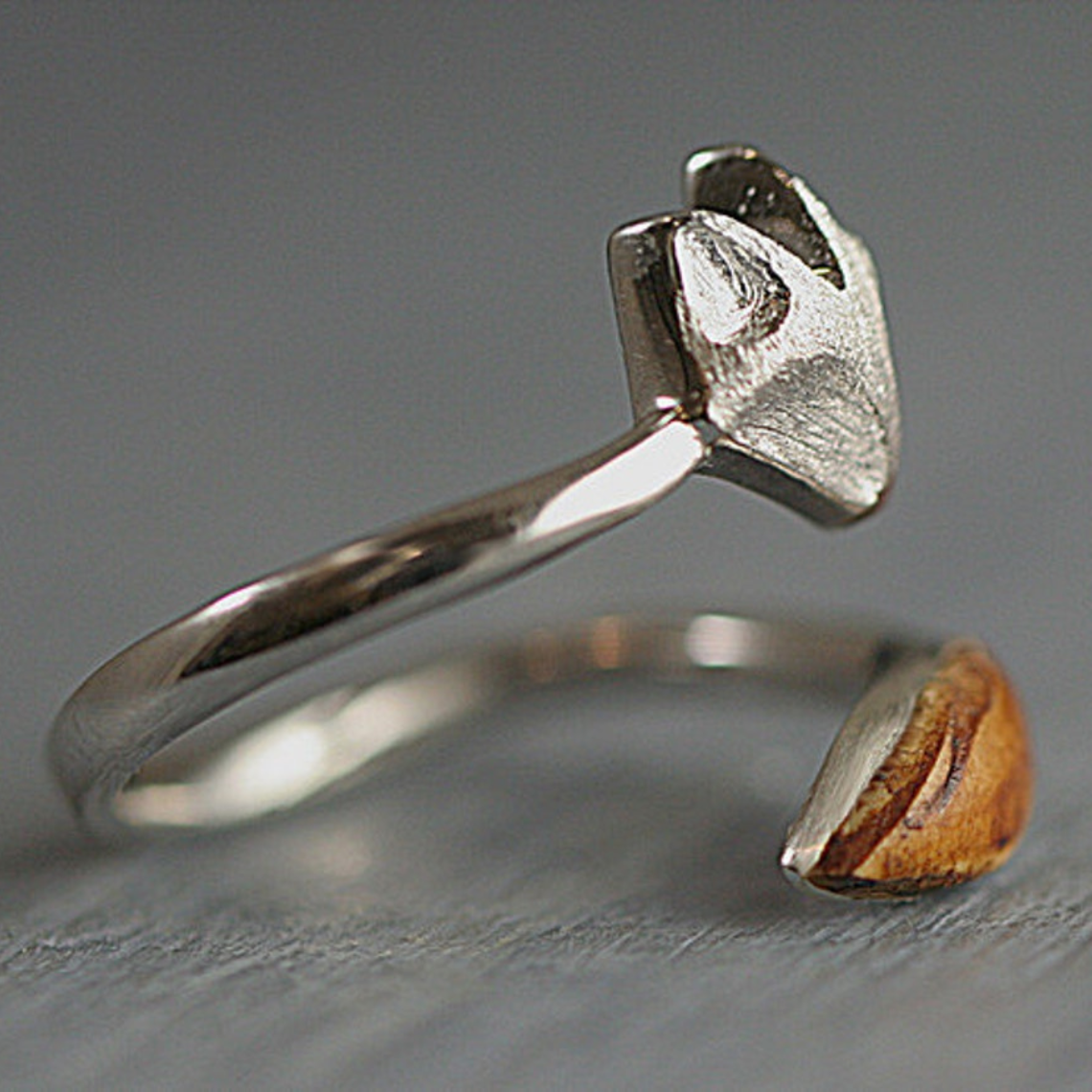 Anillo ajustable de madera - Anillo de cara de zorro plateado