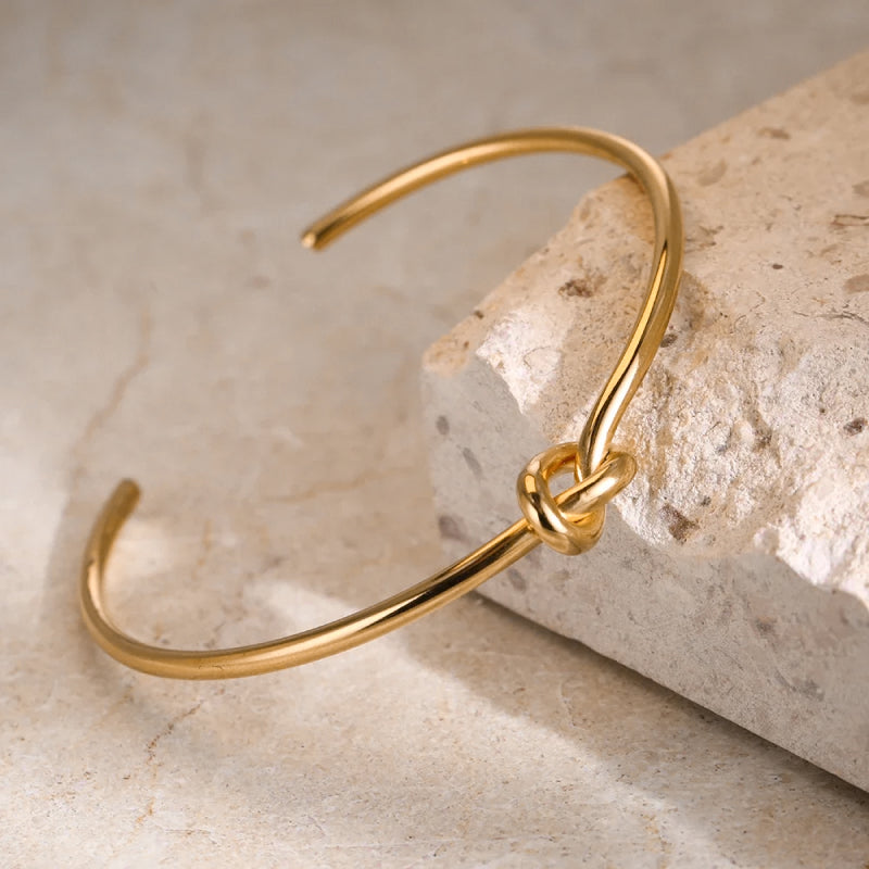 Inaya – Pulsera Vintage con Nudo Ajustable