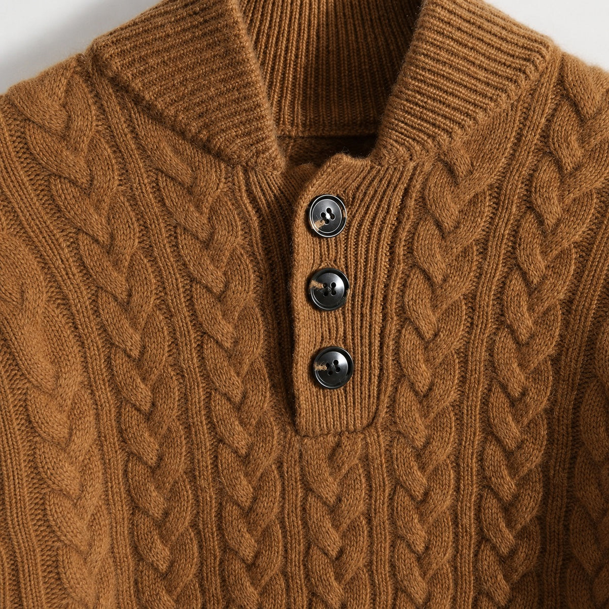 Alice - Elegante jersey de cuello alto
