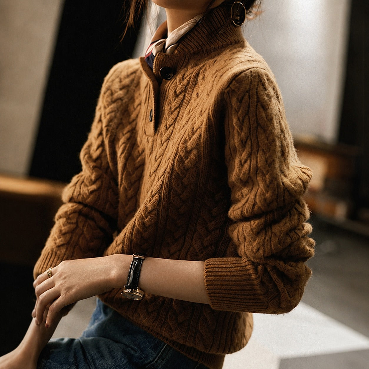 Alice - Elegante jersey de cuello alto