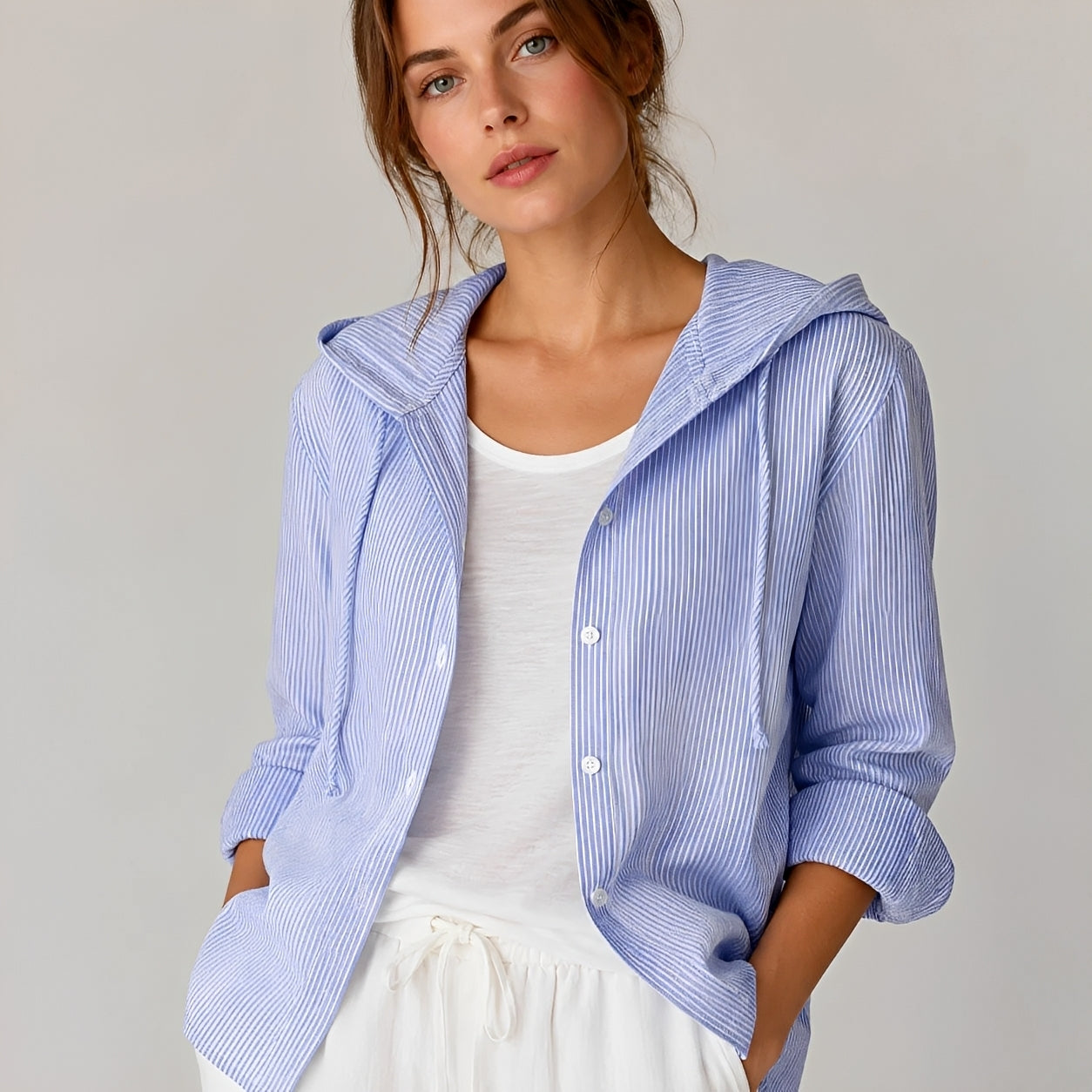 Colene - Camiseta informal y ligera con capucha