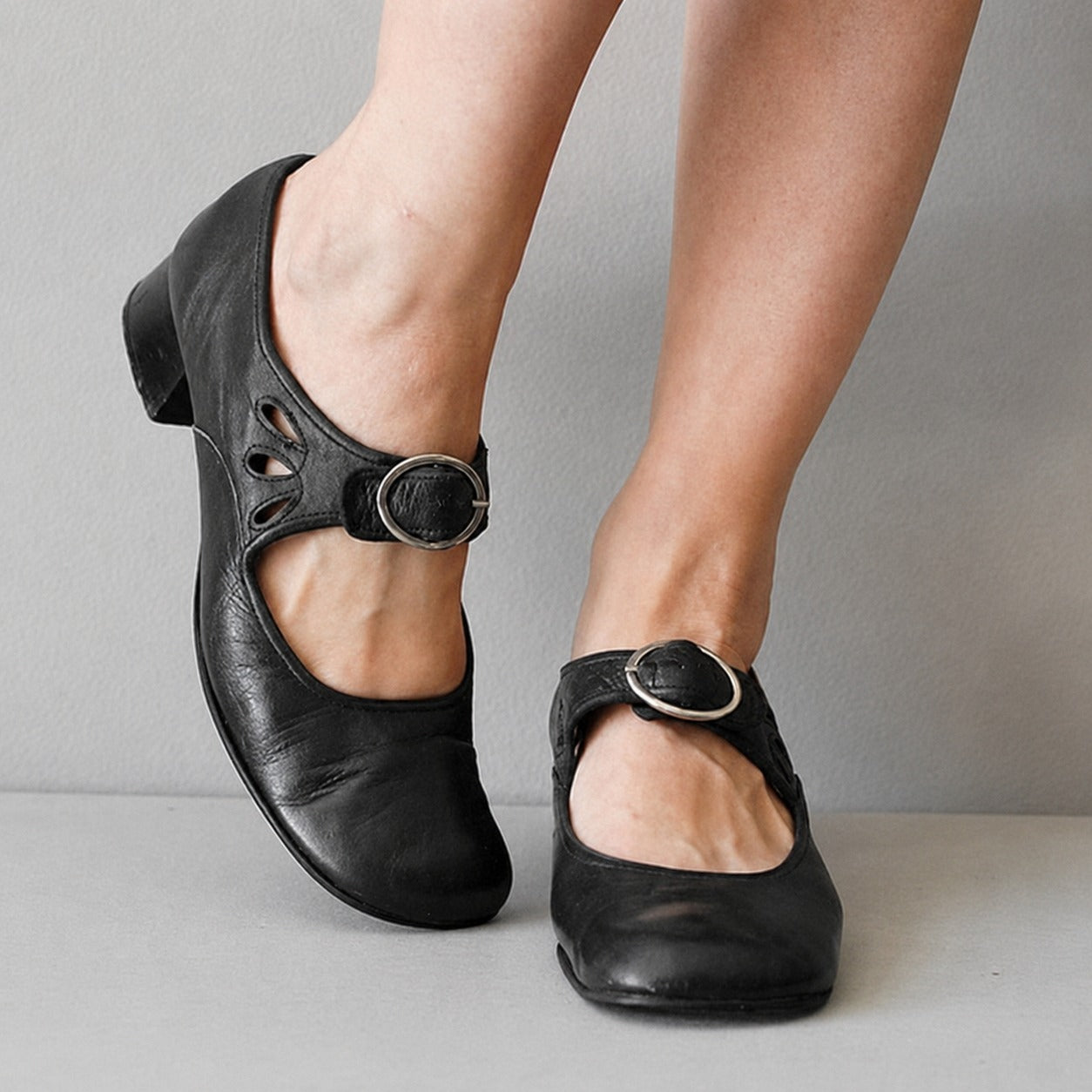 Beatrice - Sandalias elegantes con cierre de hebilla ajustable
