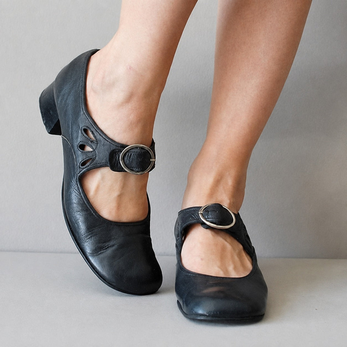 Beatrice - Sandalias elegantes con cierre de hebilla ajustable