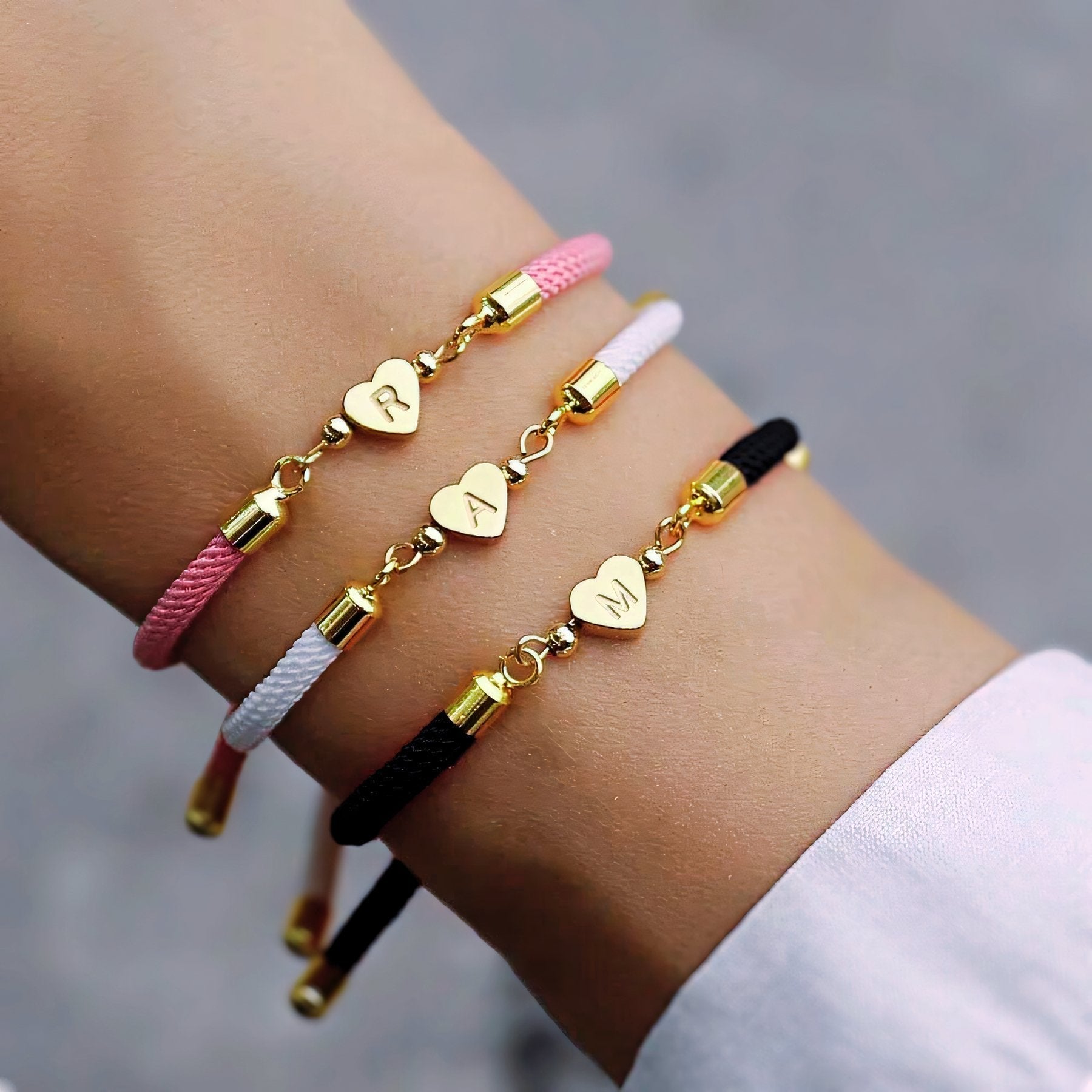 Daphne – Pulsera de corazón personalizada para mujer