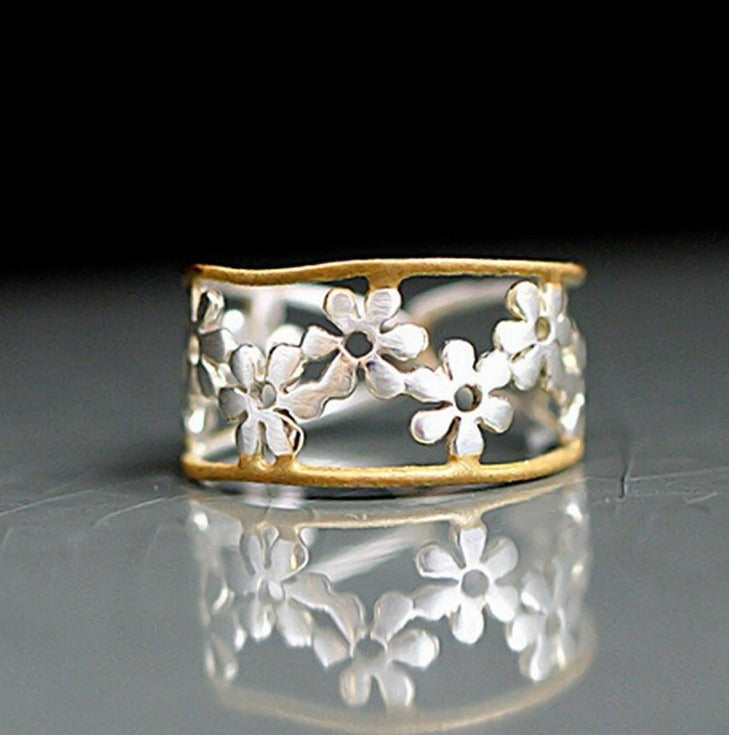 Merina – Anillo asimétrico de margarita
