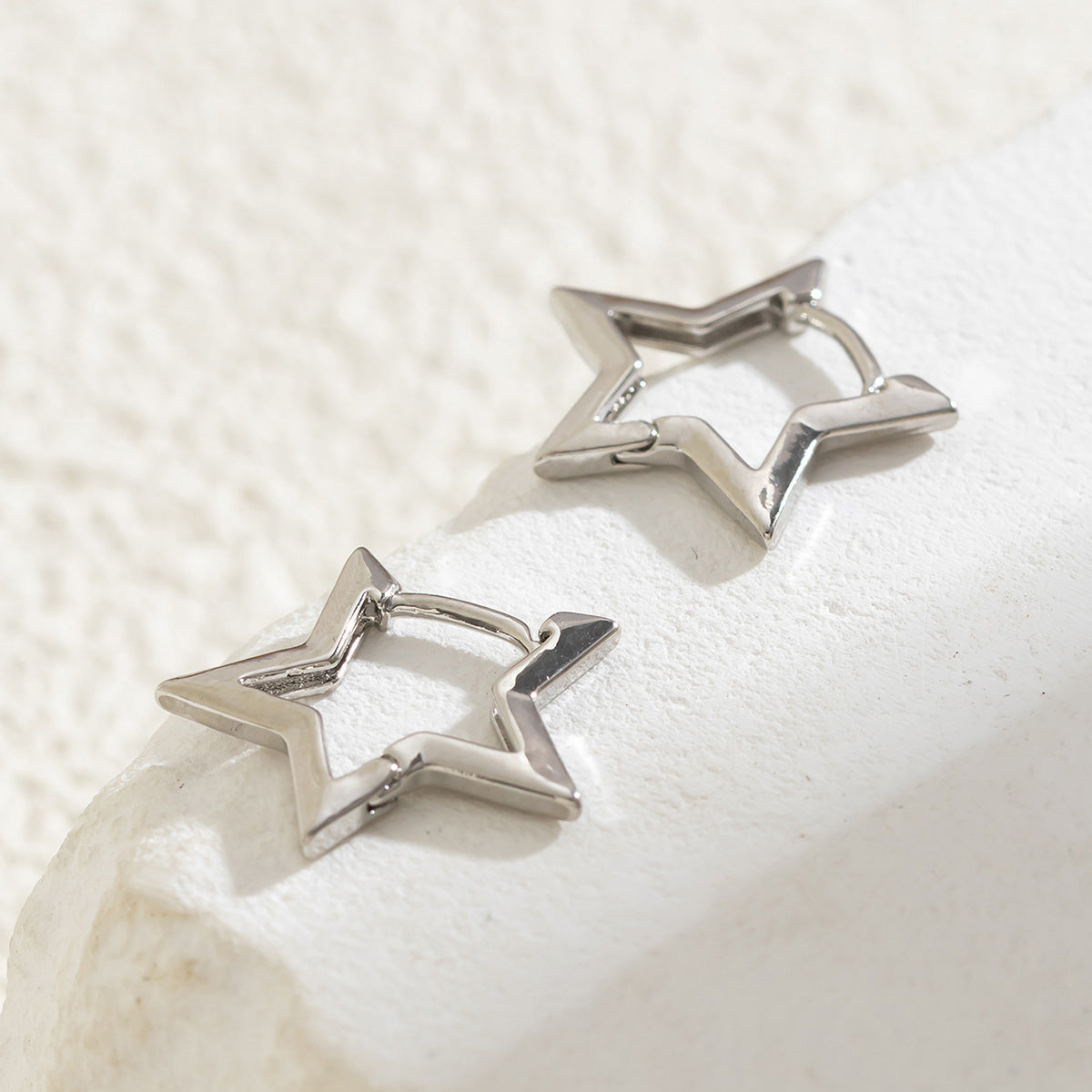 Pendientes Huggie Star - Aros de estrella