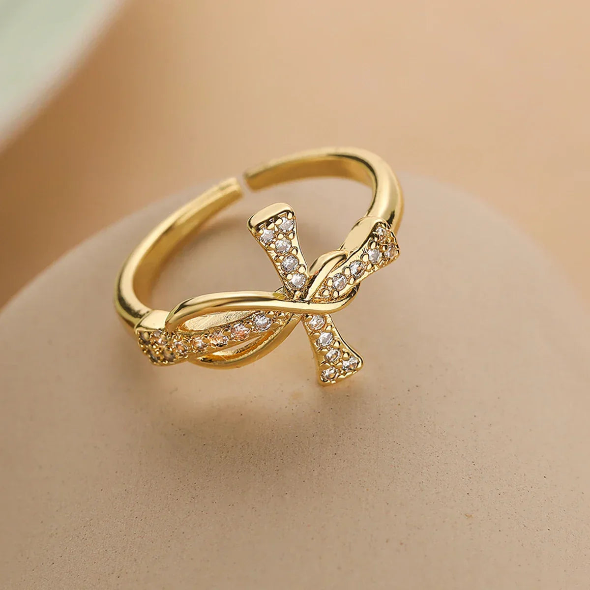 Eliane – Anillo de cruz cristiana de circonio para mujeres