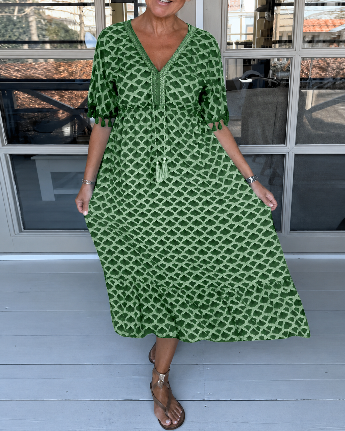 Nimrah - Vestido Midi Elegante con Cuello en V