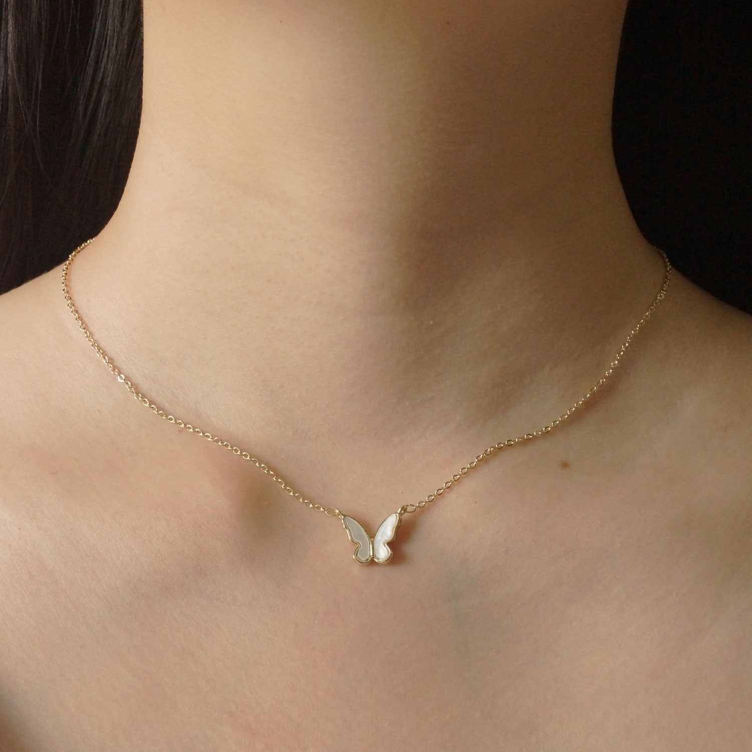 Beabell - Collar de perlas de mariposa