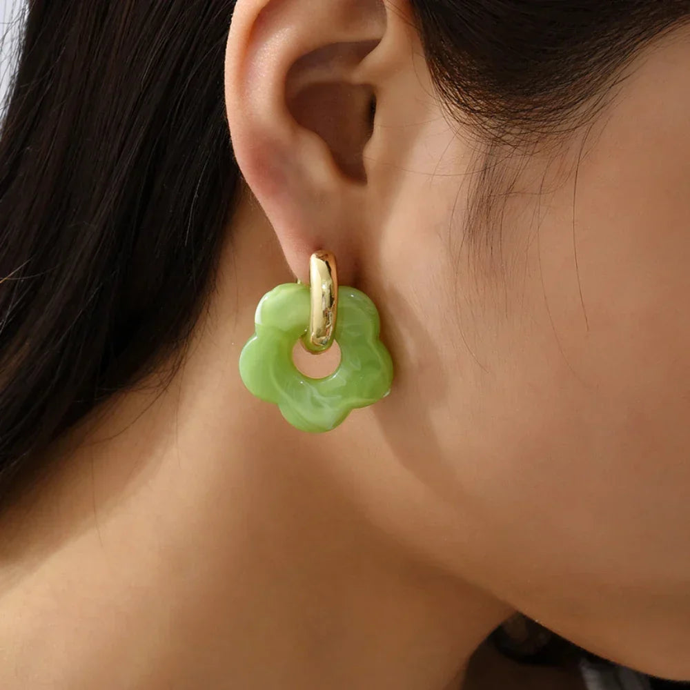 Florella – Aros de flor de resina elegante