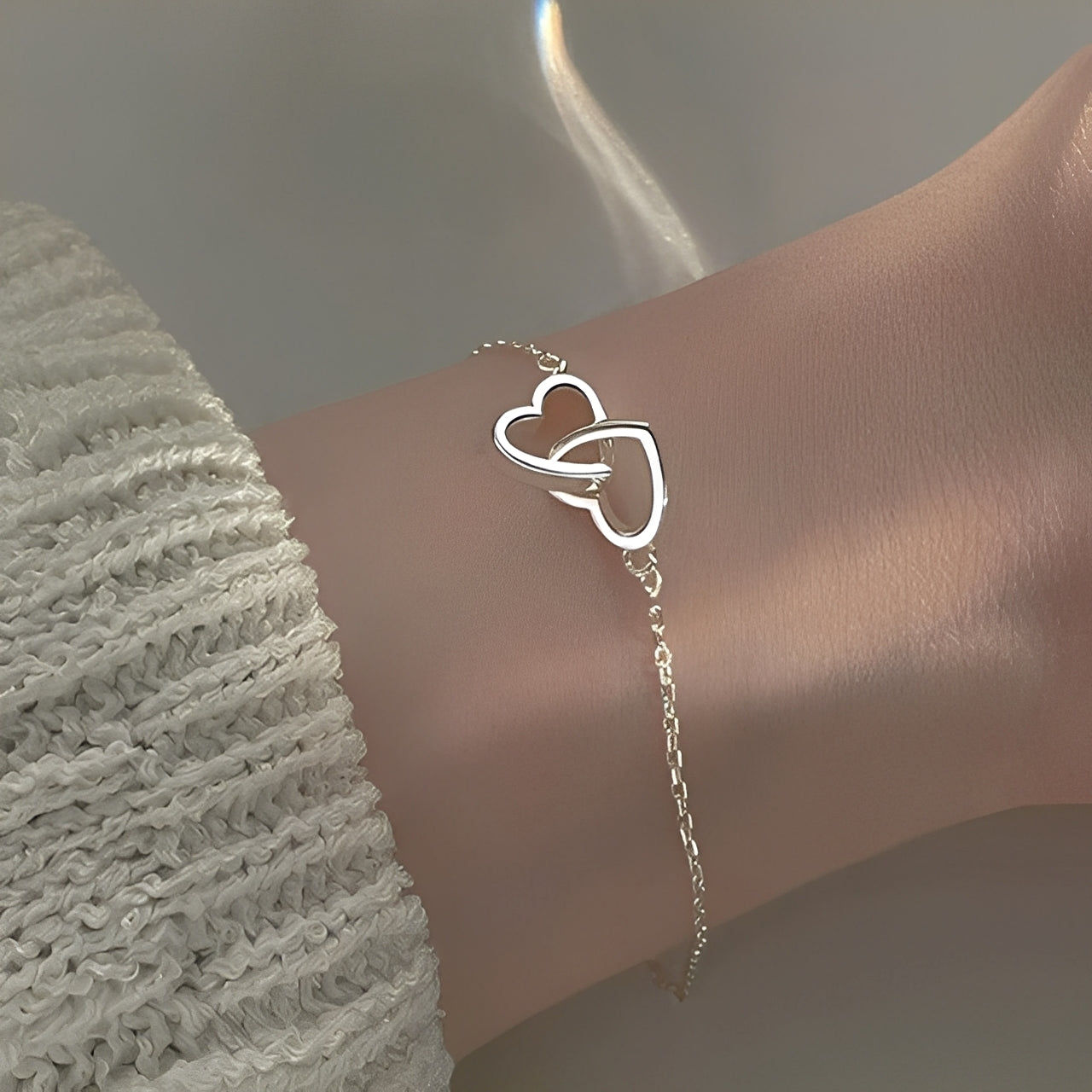 Amara – Pulsera amuleto con doble corazón