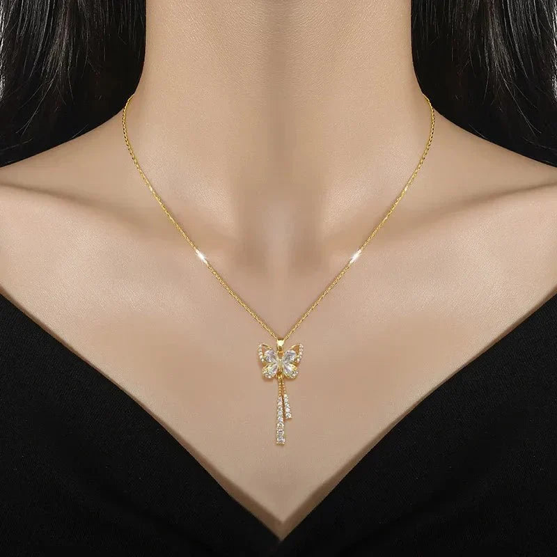 Avie – Collar Brillante de Mariposa de Diamantes