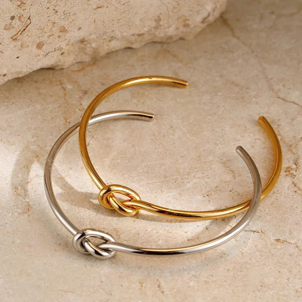 Clea – Pulsera clásica con nudo