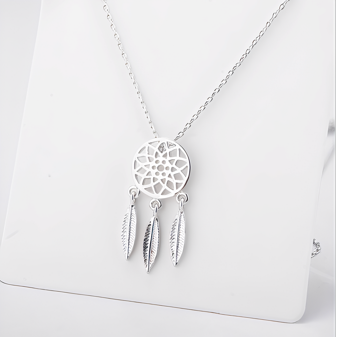 Aiyana – Collar Atrapasueños Espiritual