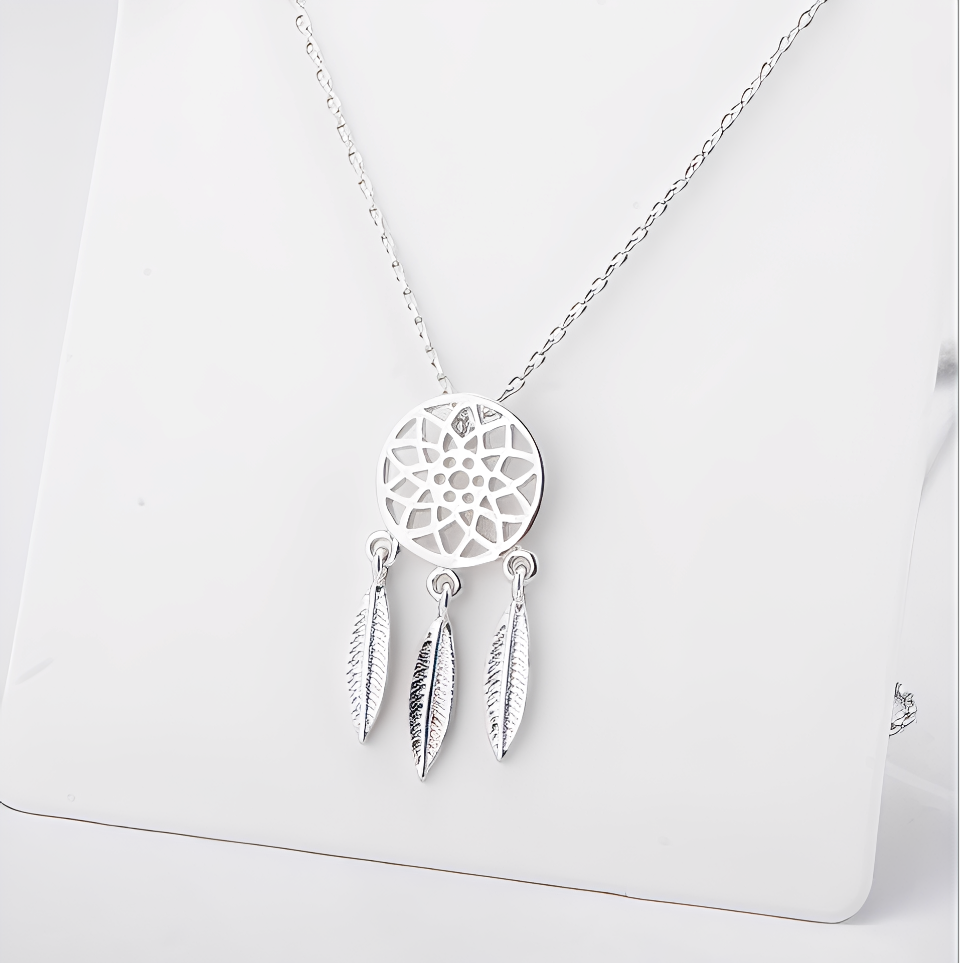 Aiyana – Collar Atrapasueños Espiritual