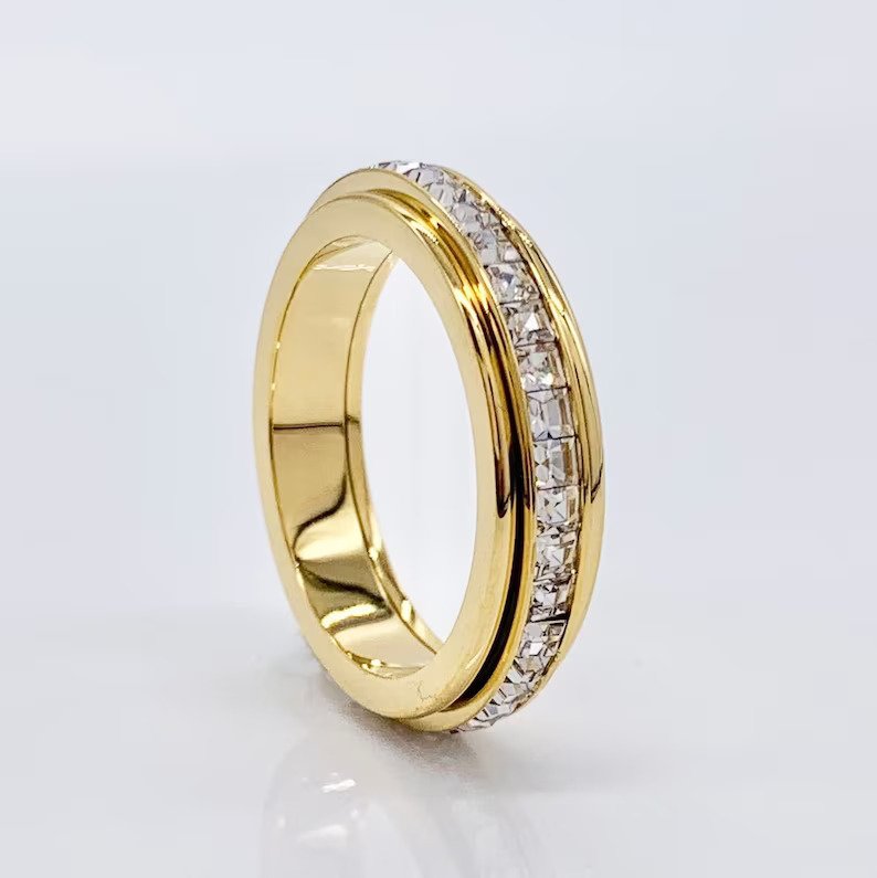 Alessia – Anillo giratorio fidget con acento de cristal