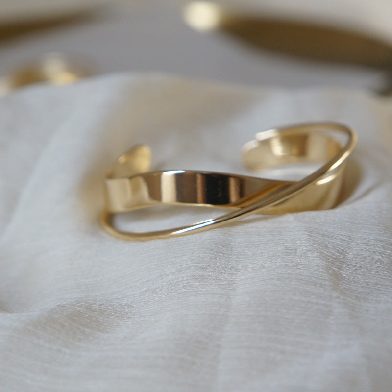 Liora – Pulsera minimalista radiante