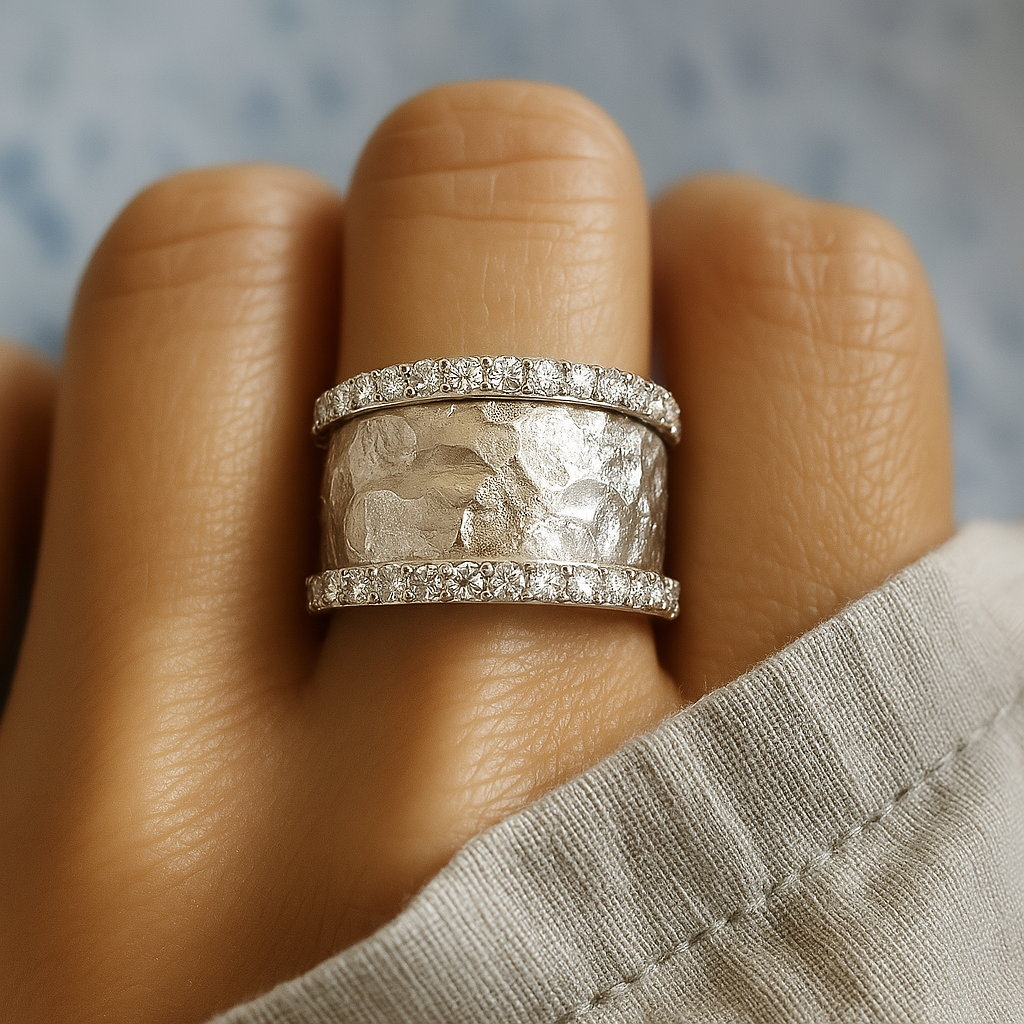 Lina – Anillo Vintage de Plata con Circonitas