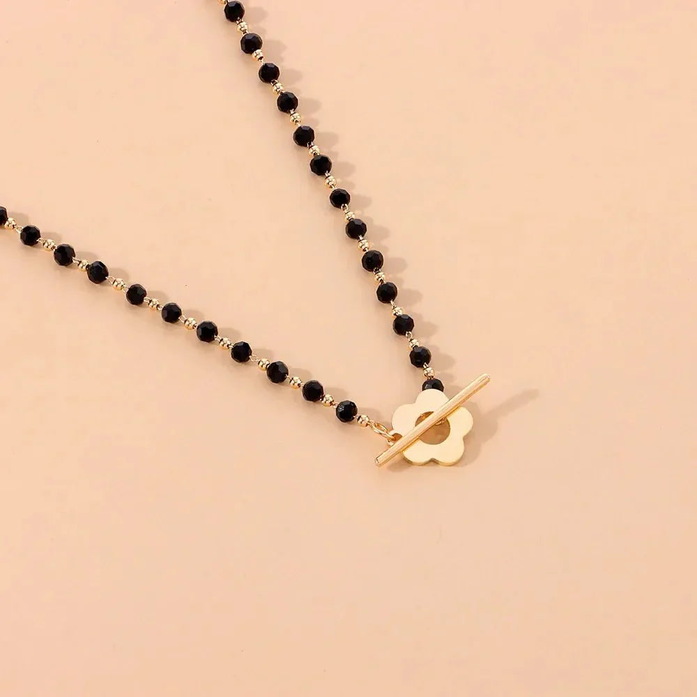 Naya - Collar choker floral con cierre de flores