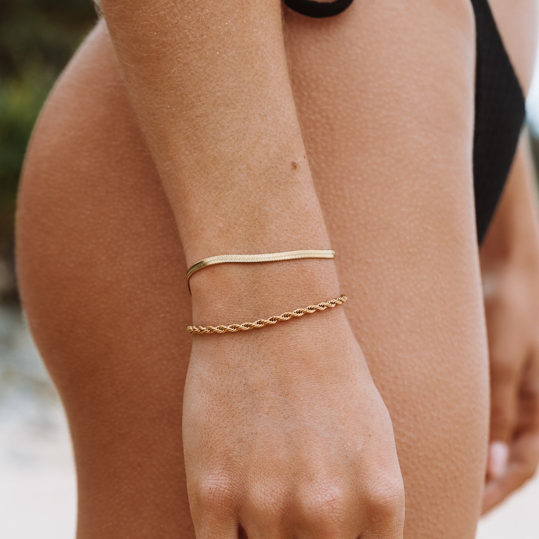 Kauai – Pulsera dorada impermeable de espiga