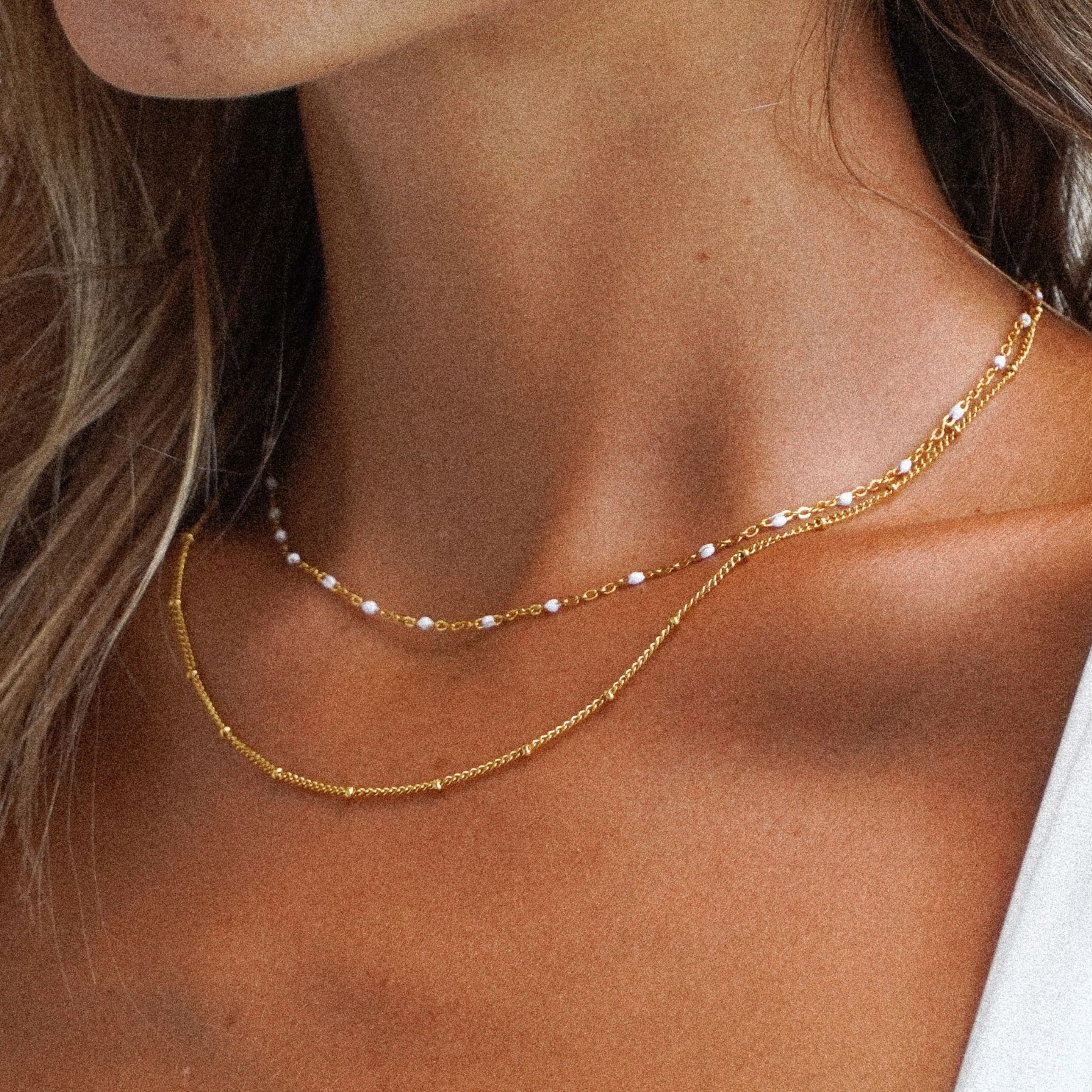 Aveline – Collar doble con perlas de oro y esmalte