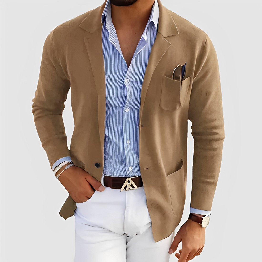 Americana para hombre con solapa de muesca, cierre de dos botones y bolsillos parche, corte relajado