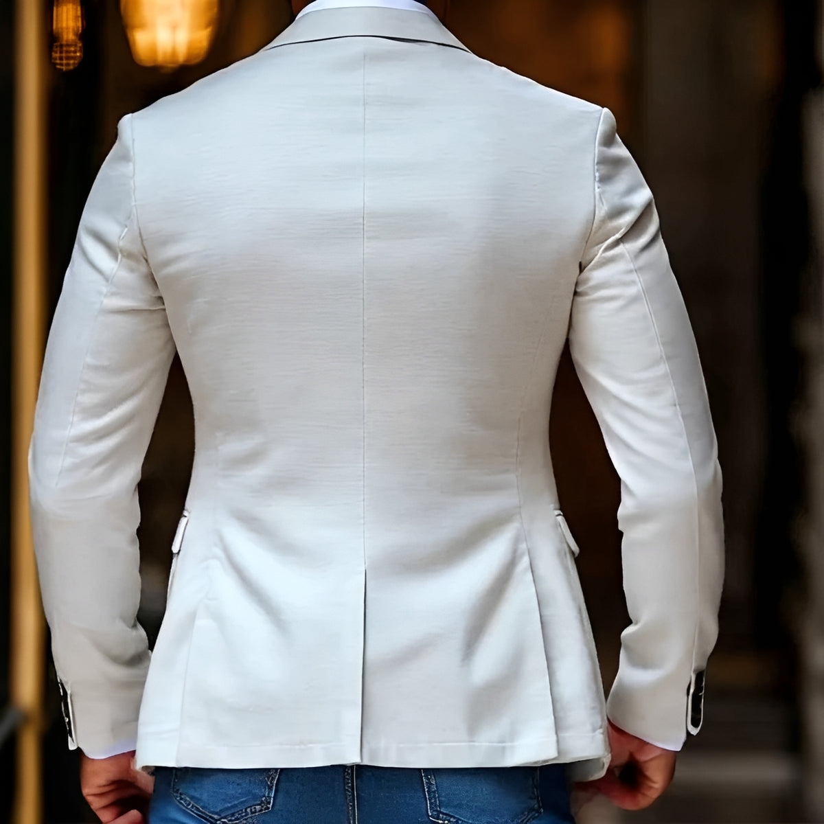 Americana para hombre con solapa de pico y cierre de dos botones - corte regular