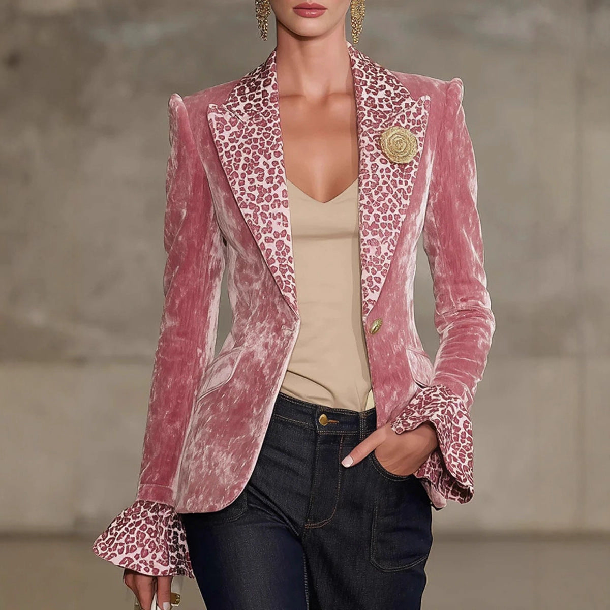 Blazer para mujer con estampado de leopardo y solapas en contraste