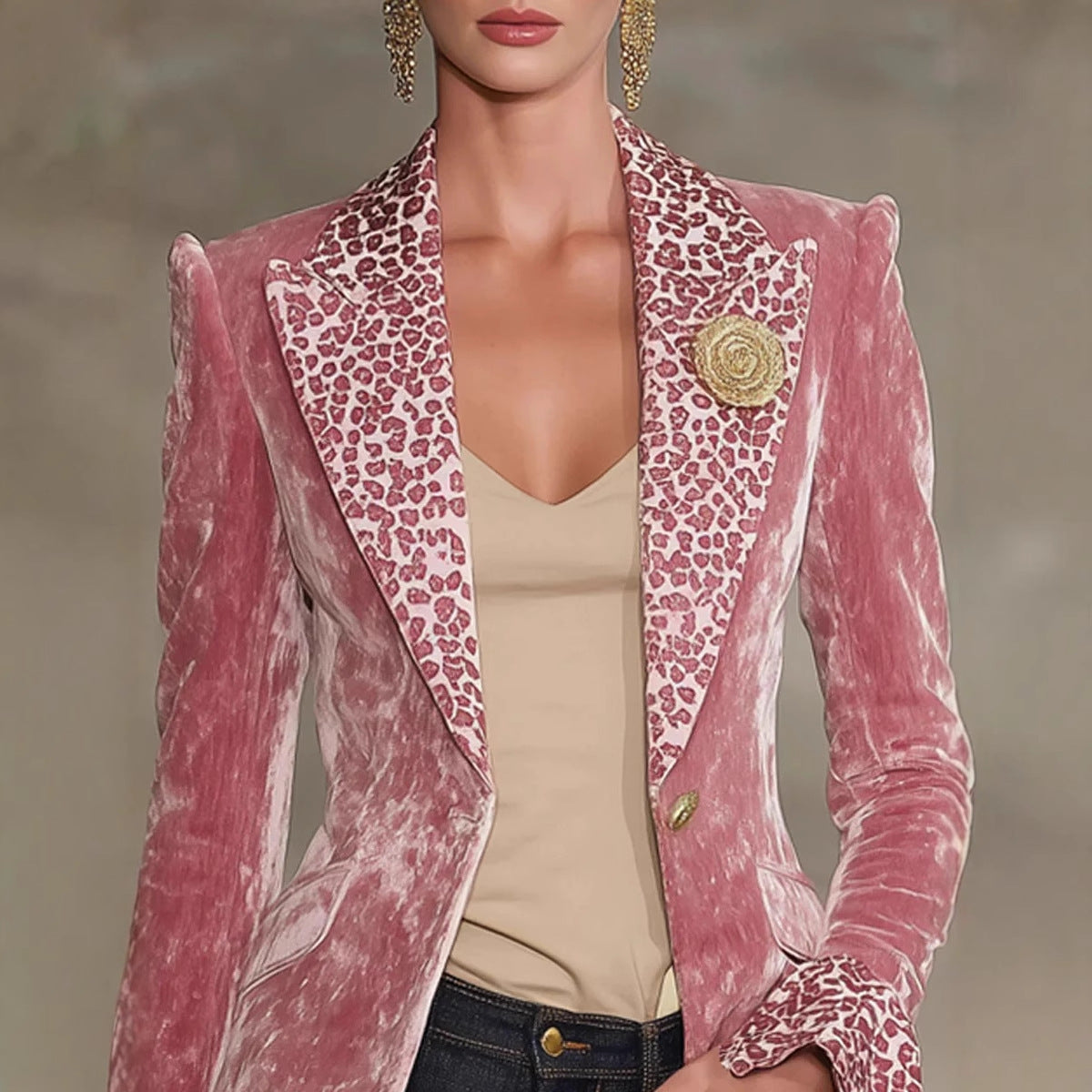 Blazer para mujer con estampado de leopardo y solapas en contraste