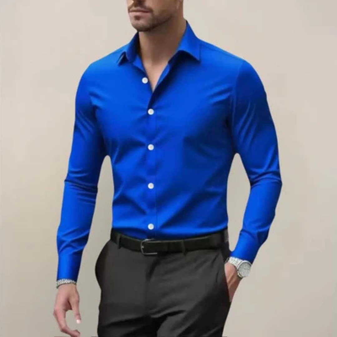 Camisa de hombre entallada de manga larga con botonadura frontal y cuello de punta