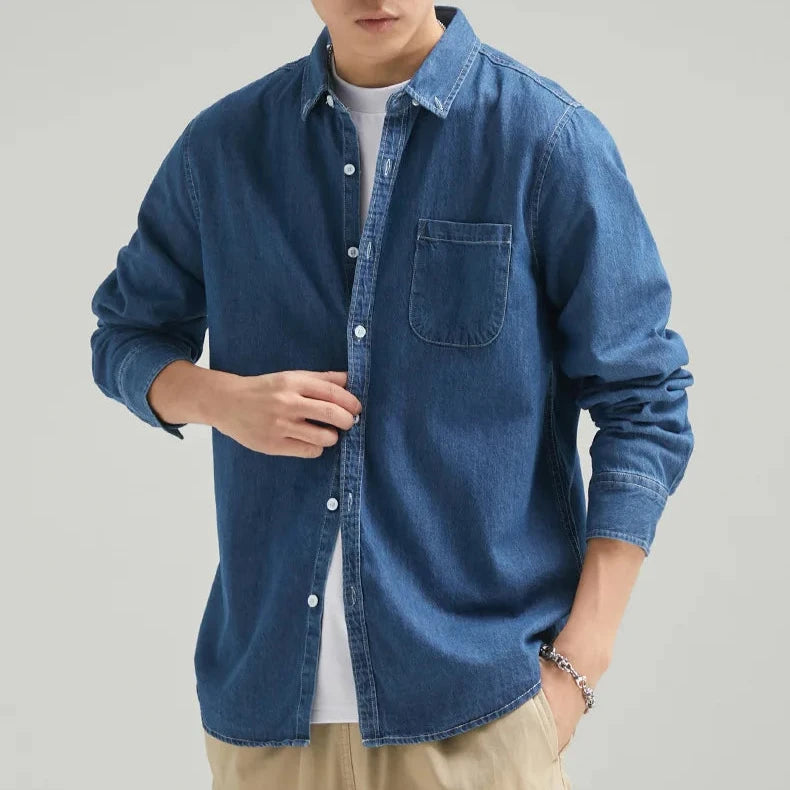 Camisa para hombre de corte clásico con botones y bolsillo en el pecho