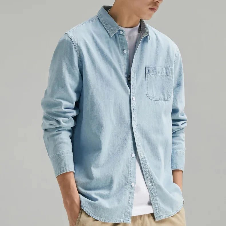 Camisa para hombre de corte clásico con botones y bolsillo en el pecho