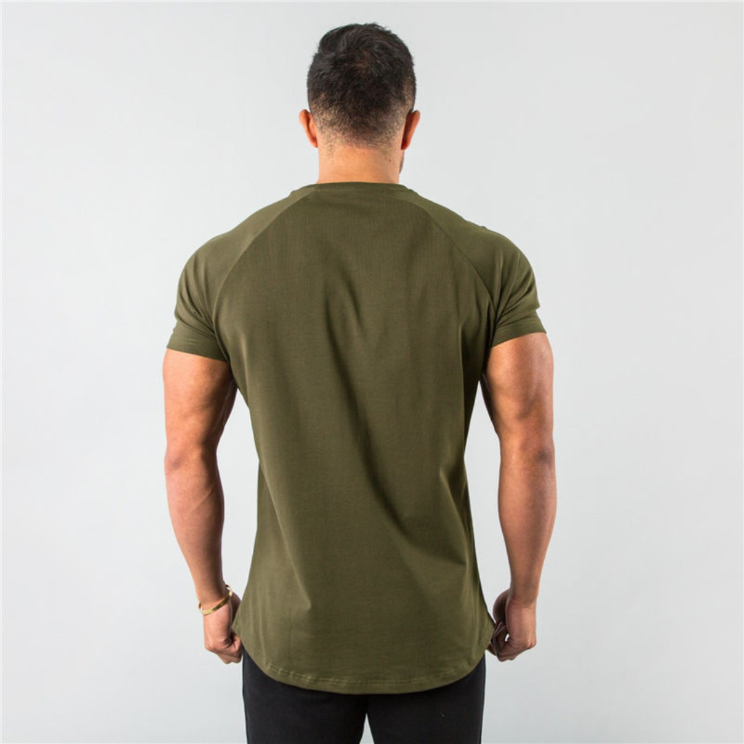 Camiseta de hombre de cuello redondo con manga raglán - manga corta, fit ajustado, dobladillo curvo largo