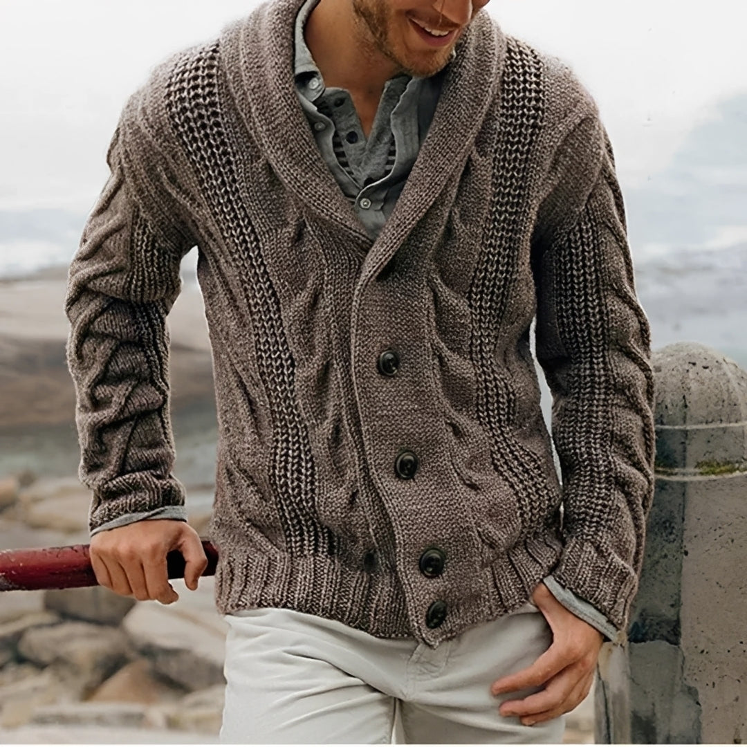 Cardigan de hombre con cuello shawl, cierre de botones, diseño texturizado y corte relajado