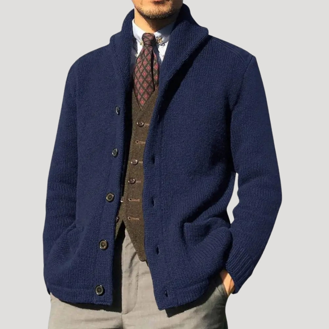 Cardigan de hombre con cuello shawl, cierre de botones y parches en los codos