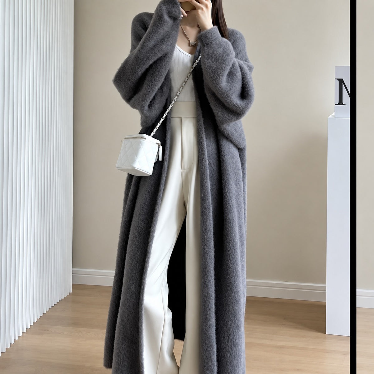 Cardigan largo para mujer con corte oversize y abertura frontal