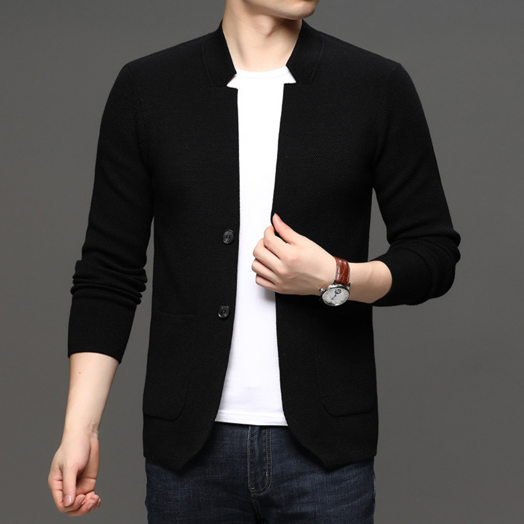Cardigan para hombre - cuello alto (stand collar) - cierre de dos botones - bolsillo aplicado - fitting slim