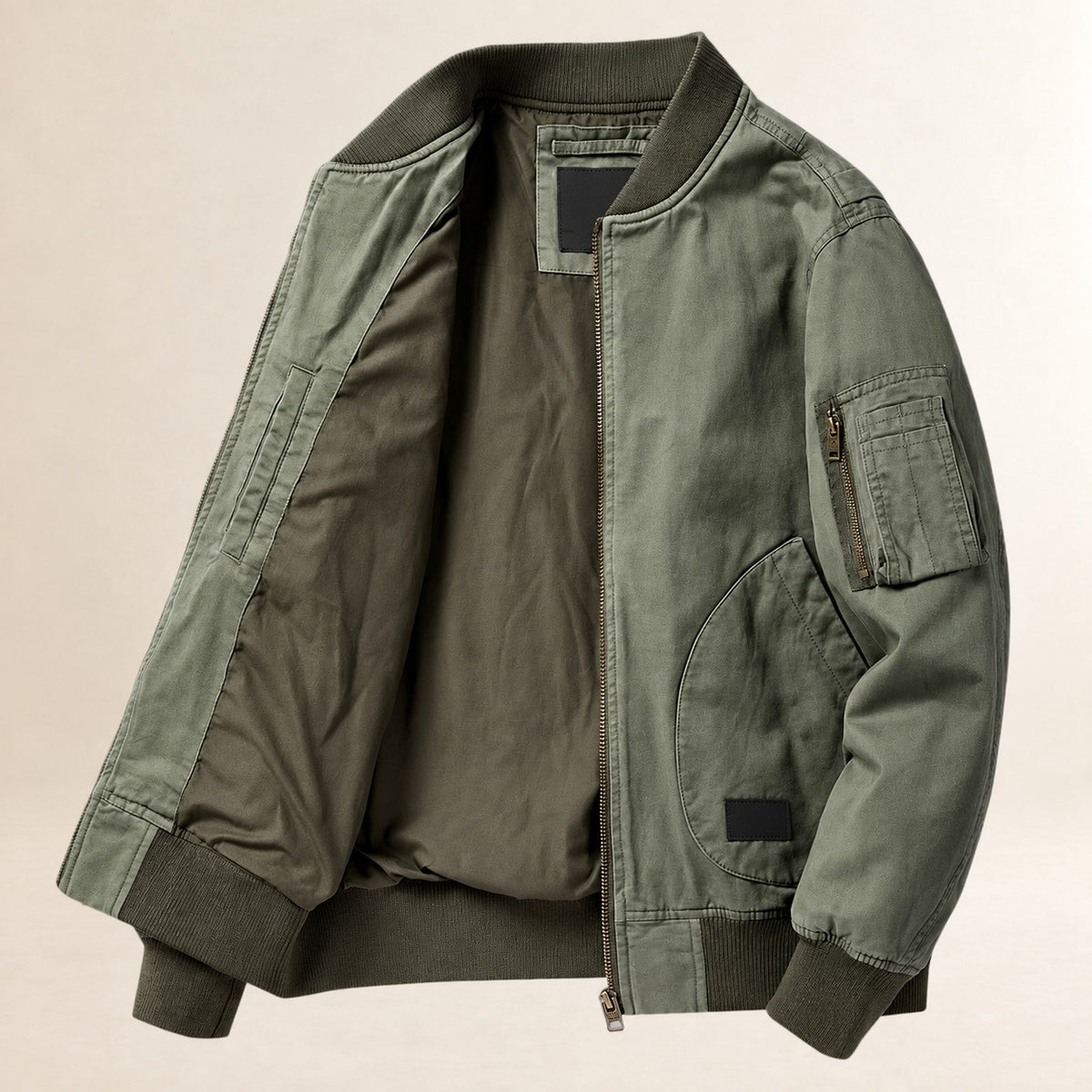 Cazadora bomber para hombre con bolsillo utilitario y puños acanalados