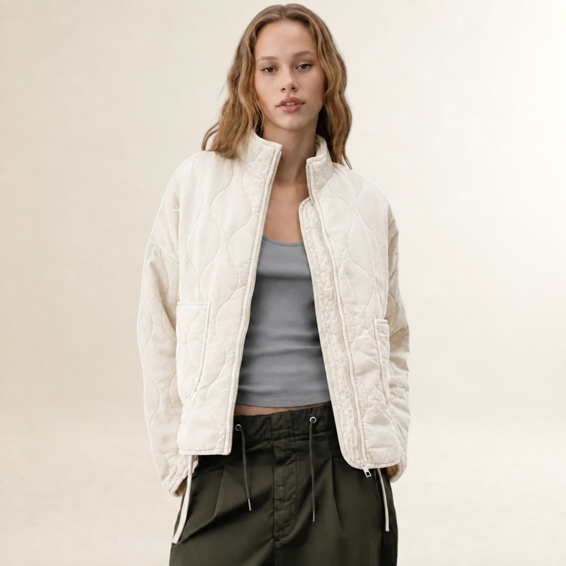 Chaqueta Acolchada para Mujer con Cuello Alto y Bolsillos de Parche - Corte Holgado