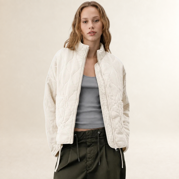 Chaqueta Acolchada para Mujer con Cuello Alto y Bolsillos de Parche - Corte Holgado