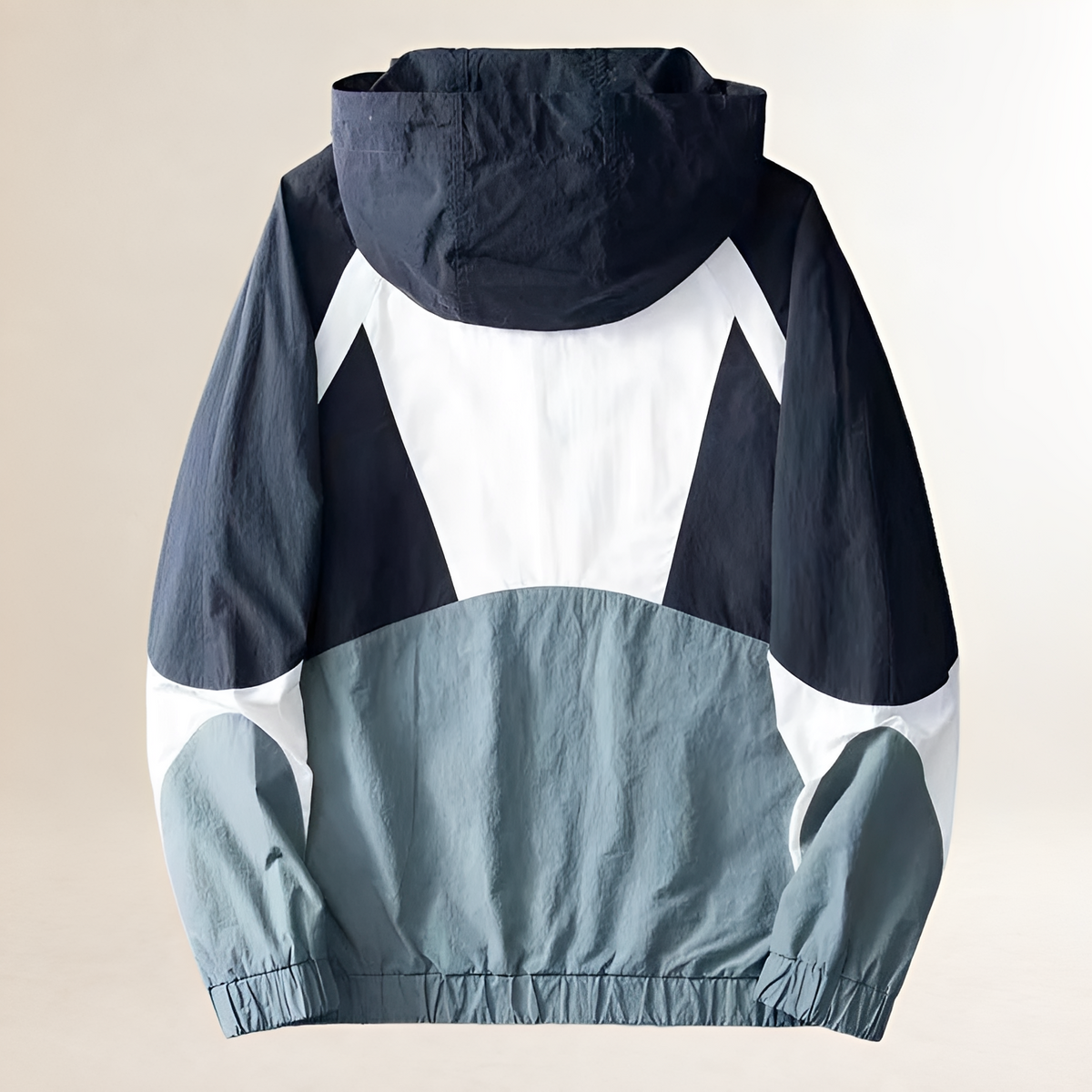 Chaqueta de lluvia para hombre con capucha ajustable y bolsillos con cierre - corte regular