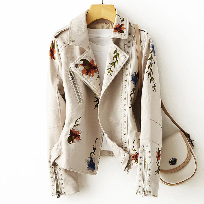 Chaqueta de moto para mujer con bordado floral y tachuelas - corte ajustado