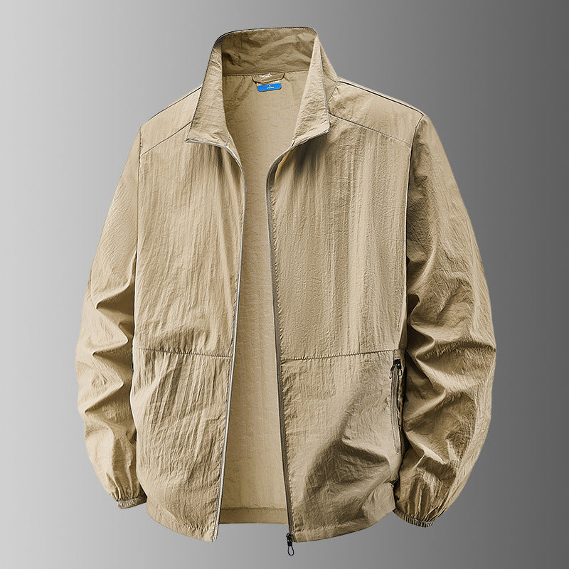 Chaqueta ligera para hombre con cremallera completa y cuello alto - cintura recta
