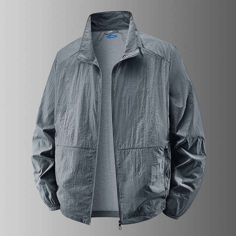 Chaqueta ligera para hombre con cremallera completa y cuello alto - cintura recta