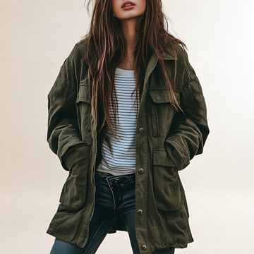Chaqueta utilitaria para mujer con diseño militar, capucha y bolsillos
