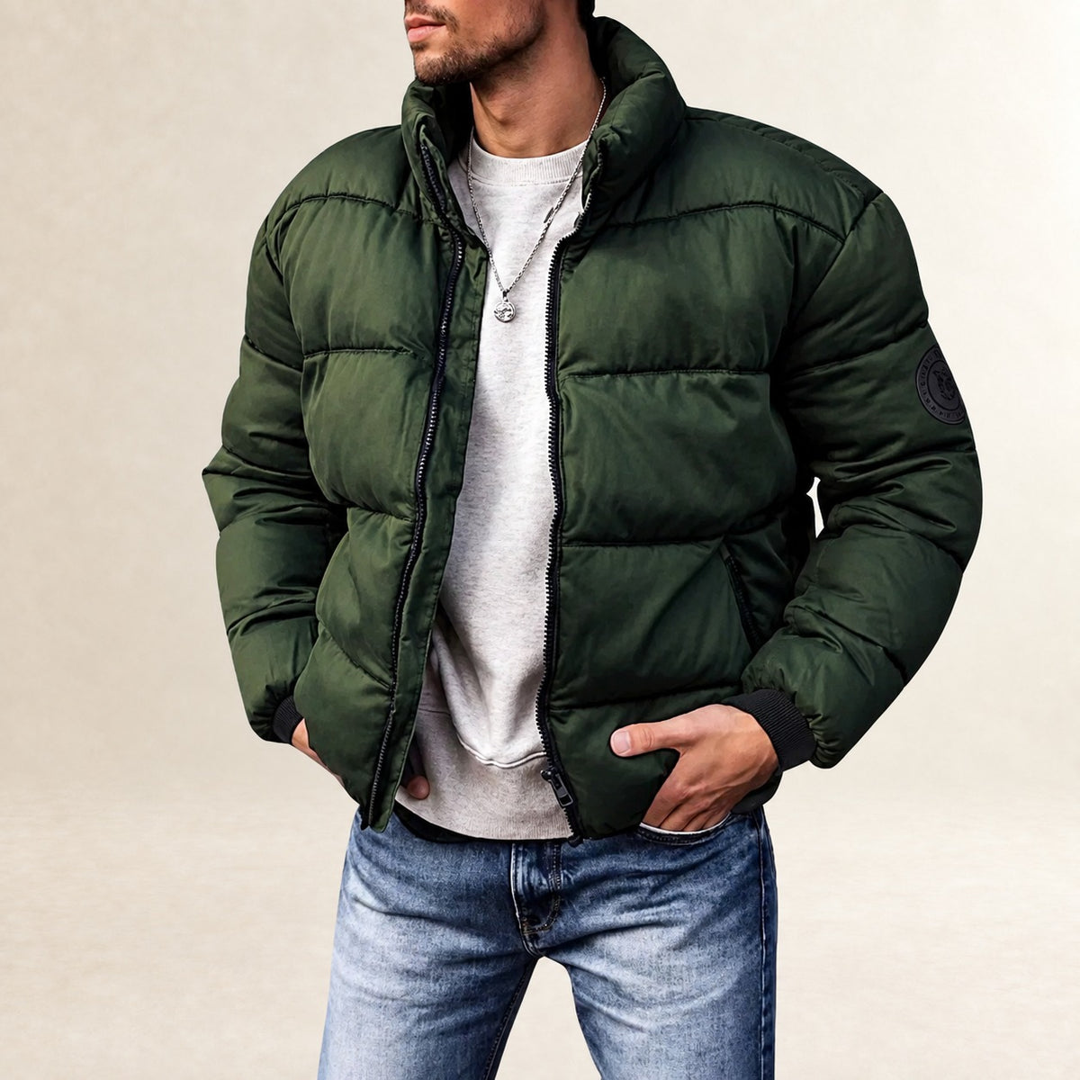 Chubasquero acolchado para hombre con diseño moderno, cuello alto y ajuste cómodo