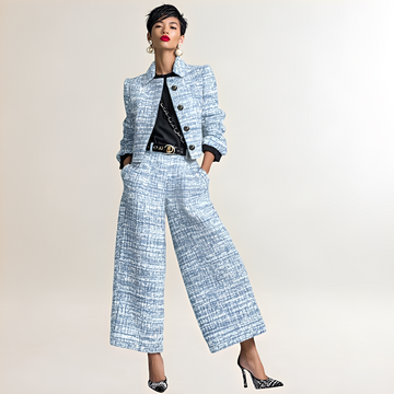 Conjunto de mujer: blazer corto con botonadura frontal y pantalón de tiro alto de pierna recta