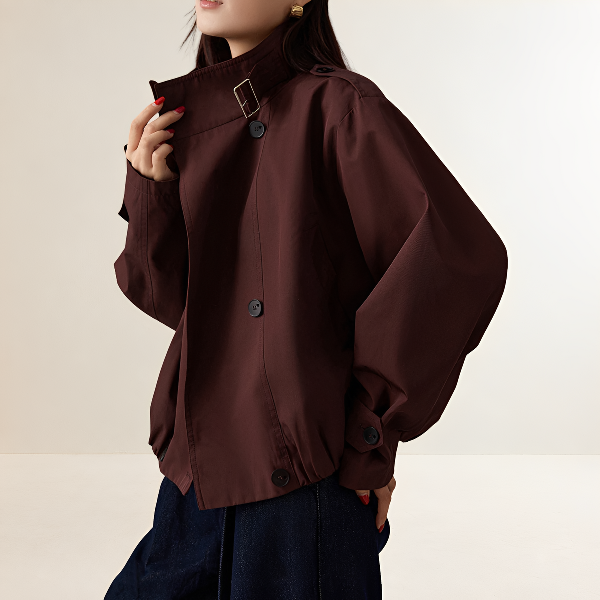 Gabardina mujer oversize con doble botonadura y mangas largas