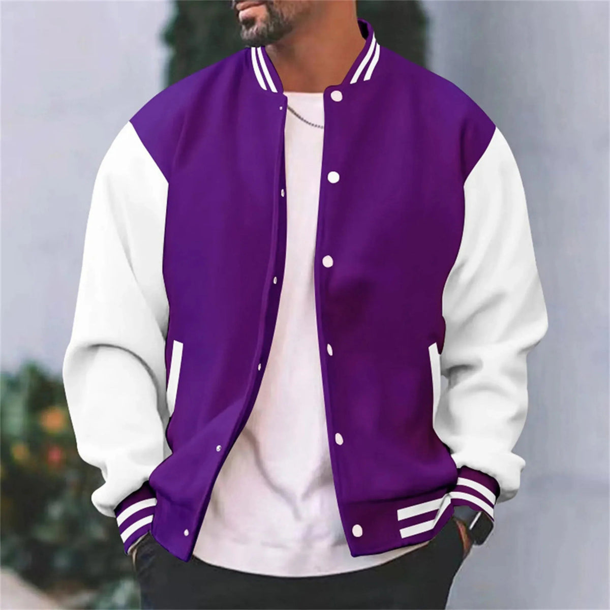 Hombres Chaqueta bomber varsity con cierre de snaps y mangas contrastadas